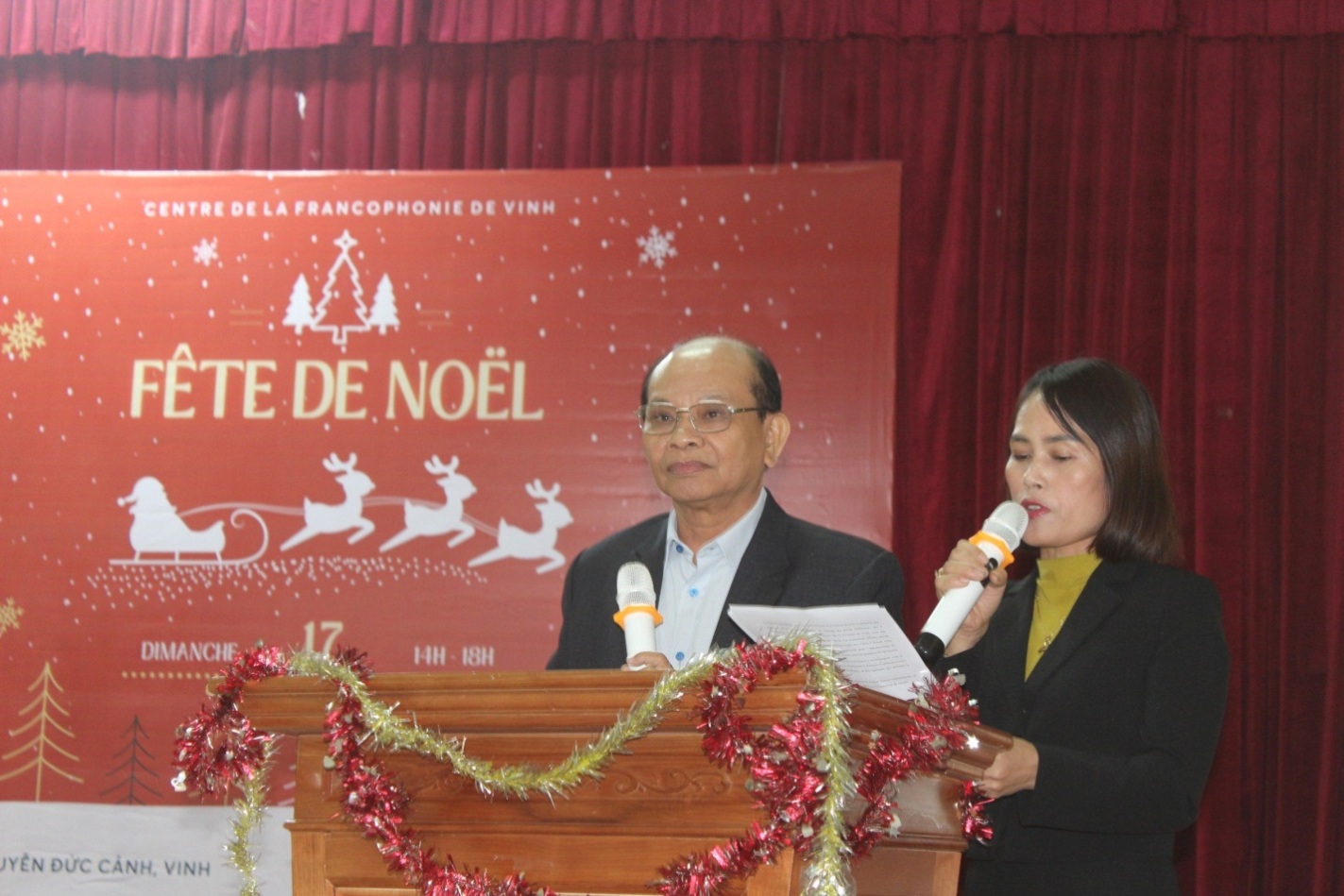 Dạ hội mừng Đón Noel tại Trung tâm tiếng Pháp thành phố Vinh