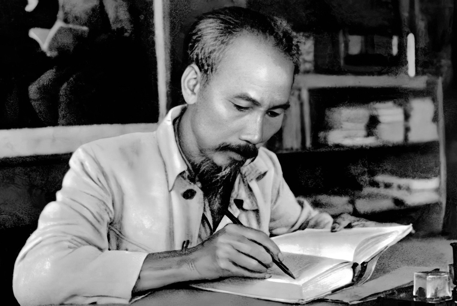 Vận dụng Tư tưởng ngoại giao Hồ Chí Minh trong kỷ nguyên mới